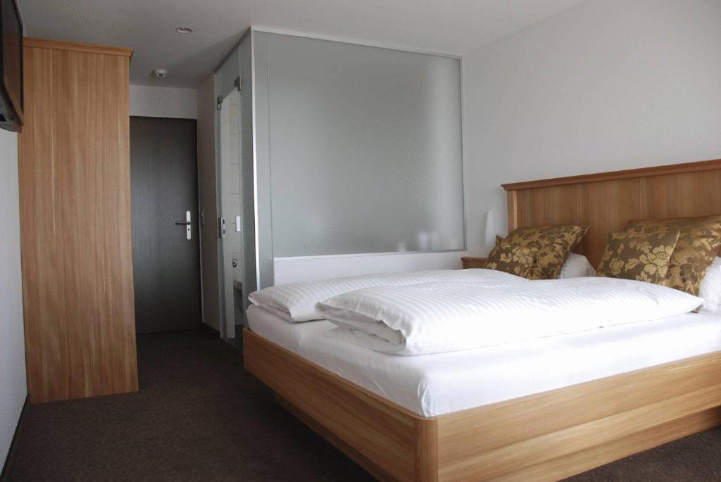 פיש Hotel Alpina מראה חיצוני תמונה